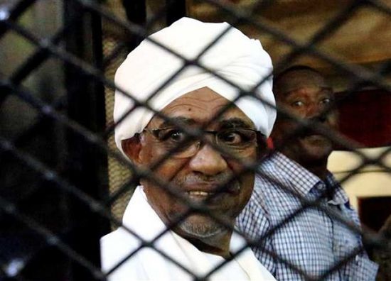 السودان.. إعادة البشير ونظامه إلى السجن