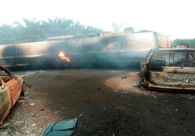 مصرع 12 شخصًا في انفجار ناقلة وقود بنيجيريا