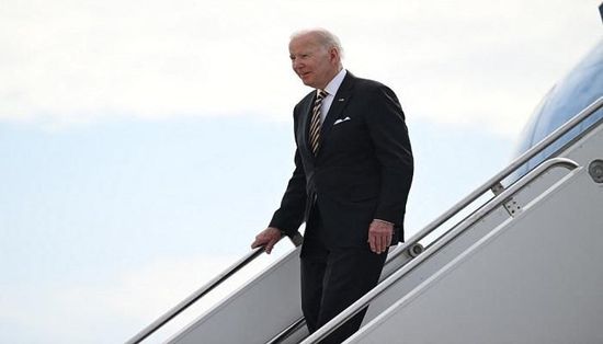 بايدن يصل إلى كبوديا لحضور قمة آسيان