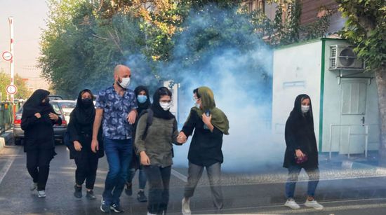 احتجاجات إيران تمتد للمدارس والجامعات والأسواق