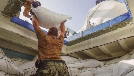 أمريكا تصادر 70 طن وقود صواريخ مهربة للحوثيين