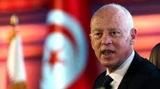 مسؤول تونسي يدعو قيس سعيد لإغلاق فيسبوك