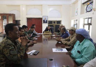 الثقلي يترأس اجتماعها للجنة الأمنية في سقطرى