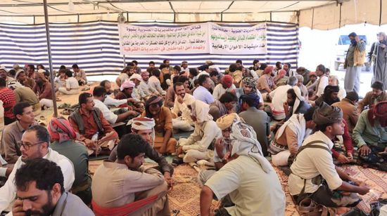 لليوم الثامن.. تواصل الاعتصام الشعبي في عارين لطرد مليشيا الإخوان