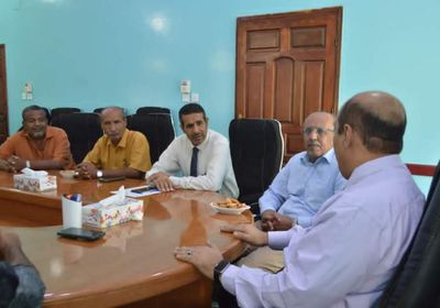 انتقالي حضرموت ومكتب التربية يبحثان سبل التعاون