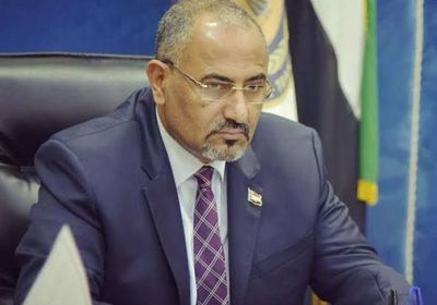 الرئيس الزُبيدي يعزي العميد أحمد مطهر بوفاة والدته