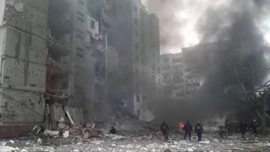 مقتل 6 وانقطاع الكهرباء في هجوم روسي بأوكرانيا