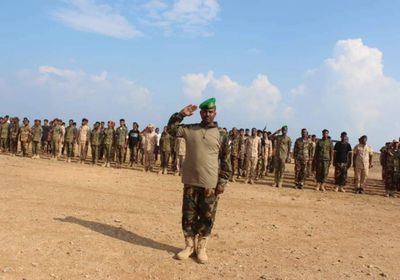 حزام سقطرى يشارك في احتفالية 30 نوفمبر بعرض عسكري