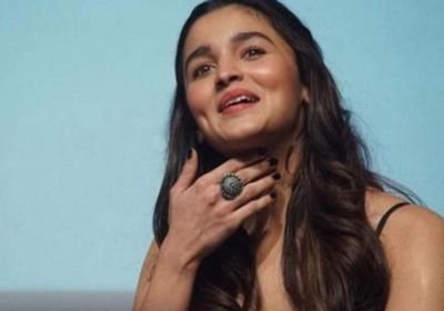 عليا بهات تطلق اسم "راحة" على مولودتها.. ما المعنى؟