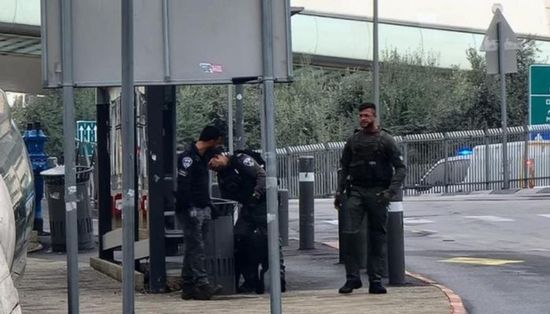 إسرائيل تعثر على قنبلة أنبوبية صغيرة بالقدس