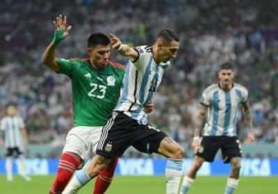 التعادل السلبي يحسم الشوط الأول بين الأرجنتين والمكسيك