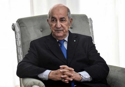 الرئيس الجزائري يأمر بتنشيط حركة الطيران
