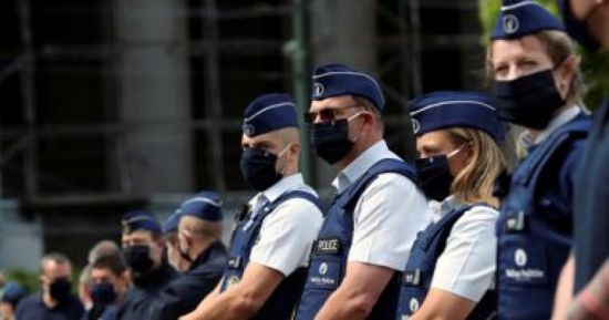 ضباط شرطة بروكسل يحتجون على العنف ضدهم