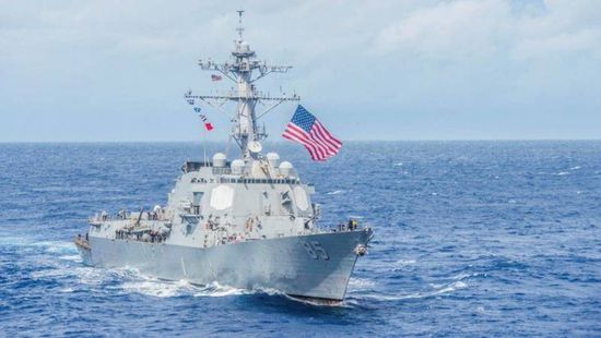 الجيش الصيني يرصد سفينة حربية أمريكية في بحر الصين