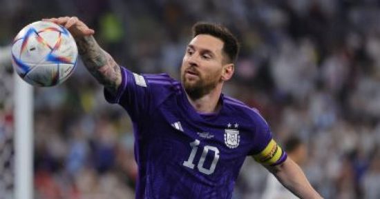 انتهاء الشوط الأول بين الأرجنتين وبولندا بالتعادل السلبي