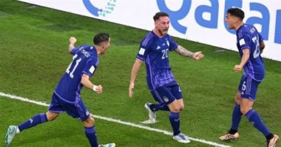 الأرجنتين تهزم بولندا وتصعد لدور 16 بكأس العالم