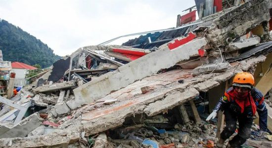 زلزال قوي يضرب إقليم جاوة في إندونيسيا