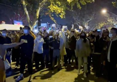 مظاهرات حاشدة بإيطاليا احتجاجًا على توريد الأسلحة لأوكرانيا