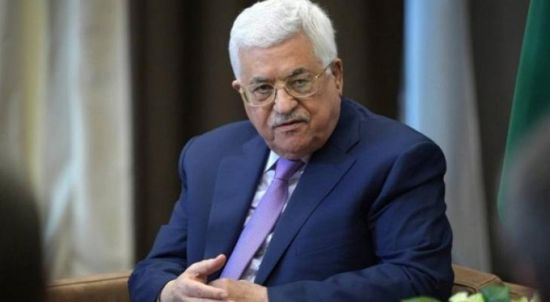 عباس يمنح وزيرة خارجية جنوب إفريقيا وسام نجمة القدس