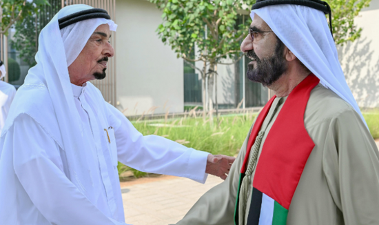 محمد بن راشد يبحث مع حاكم عجمان عدد من القضايا