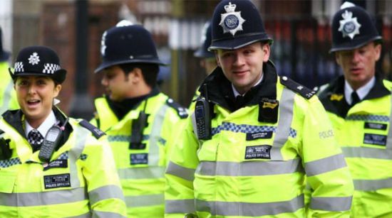 استقالة مفاجئة للمشرف على أجهزة الشرطة ببريطانيا