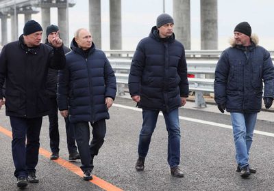 بوتين يزور جسر القرم لأول مرة بعد الانفجار