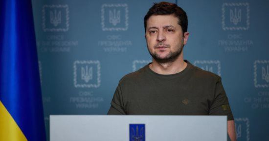 زيلينسكي يحتفل بسقوط 70 صاروخ كروز روسي