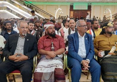 بحضور قيادات "الانتقالي".. تكريم الشاعر الجنوبي محمد أبو حمدي