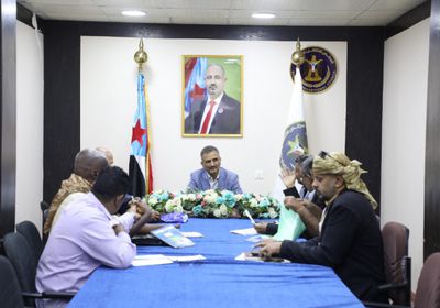 محافظ عدن ورئيس انتقالي العاصمة يبحثان التعاون بالقضايا الخدمية