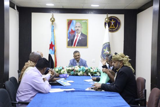 محافظ عدن ورئيس انتقالي العاصمة يبحثان التعاون بالقضايا الخدمية