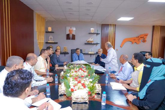 لملس يوجه بحصر الاستثمارات غير الجادة في مديريات عدن