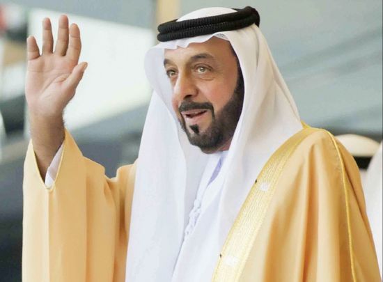 ولي العهد السعودي يشيد بجهود الراحل خليفة بن زايد