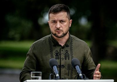 زيلينسكي يعلن سوء الوضع في دونباس