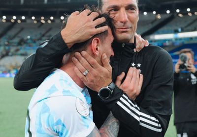 سكالوني: لا أحد يتوقع ما سيفعله ميسي