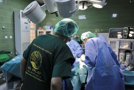 إطلاق مخيم طبي سعودي للجراحات في سقطرى