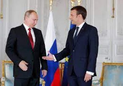 زيلينسكي يشكك في المحادثات المحتملة بين ماكرون وبوتين