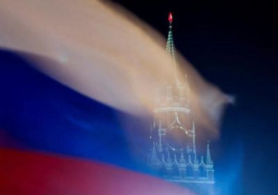 بنك روسي يوقف تعاملات بالدولار واليورو
