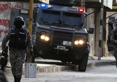 مقتل ثلاثة من عناصر الشرطة الأردنية خلال مداهمة