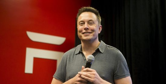 البرلمان الأوروبي يدعو "ماسك" للمثول أمامه