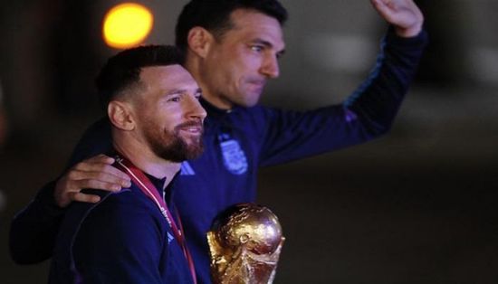 بث مباشر.. وصول المنتخب الأرجنتيني إلى العاصمة بوينس آيرس بعد الفوز بكأس العالم