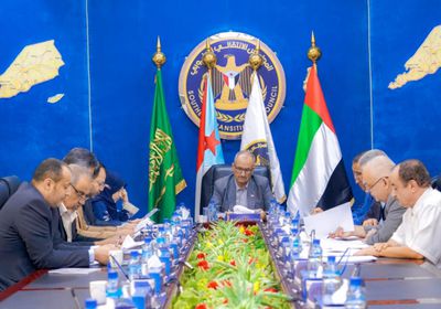 الانتقالي يطالب رئاسة الحكومة بتوجيه الإنفاق للخدمات والبنية التحتية