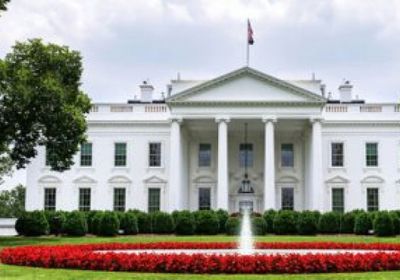 البيت الأبيض تعلق على قرار طالبان بمنع دراسة الطالبات