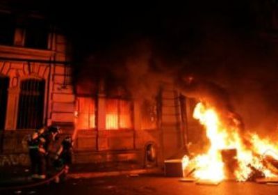 مصرع شخصين وتضرر 400 مسكن بحريق في تشيلي