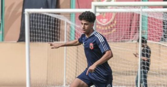 الأهلي يتمسك ببقاء عمار حمدي