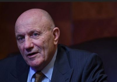 وفاة جورج كوهين الفائز بكأس العالم مع إنجلترا