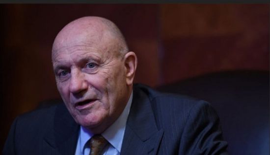 وفاة جورج كوهين الفائز بكأس العالم مع إنجلترا