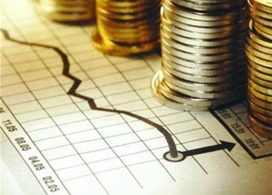 البنوك المركزية العالمية ترفع معدلات الفائدة بأسرع وتيرة بـ2022