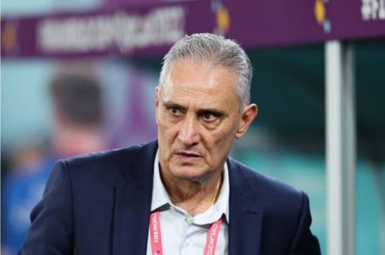 سرقة مدرب البرازيل السابق تيتي بأحد الشواطئ