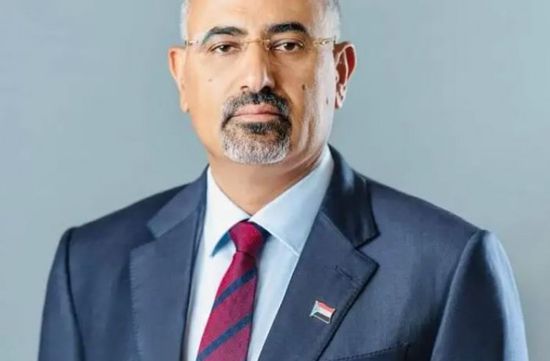 الرئيس الزُبيدي يعزي بوفاة المناضل عبدالقادر العزيبي