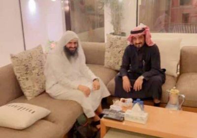 الوالي وآل مالح يبحثان أزمة عدم انتظام مرتبات الحزام